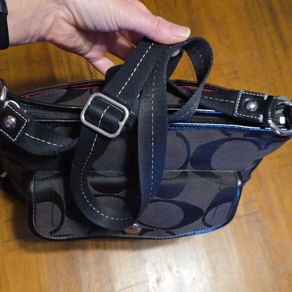 Coach Kyra Signature Jacquard Canvas With Daisy Hang Tag - Picture 10 of 16